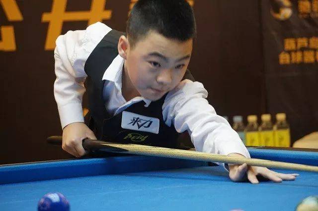 划破球场的 划破球场的