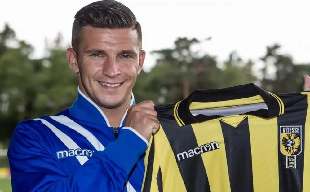 她的这些行 她的这些行